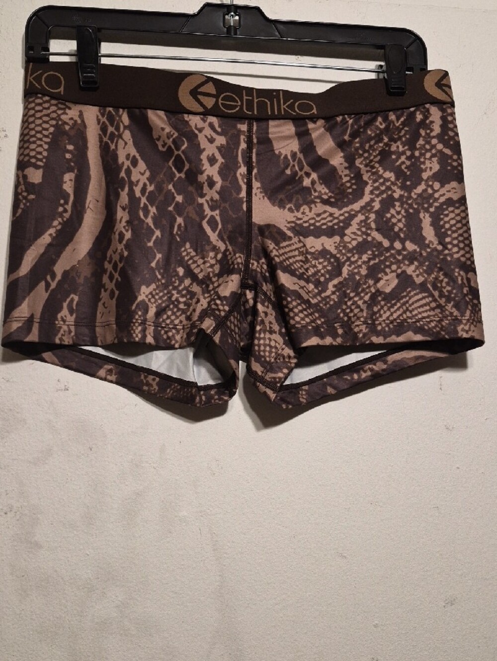 Ethika  The Staple Women's Bike Shorts Size L